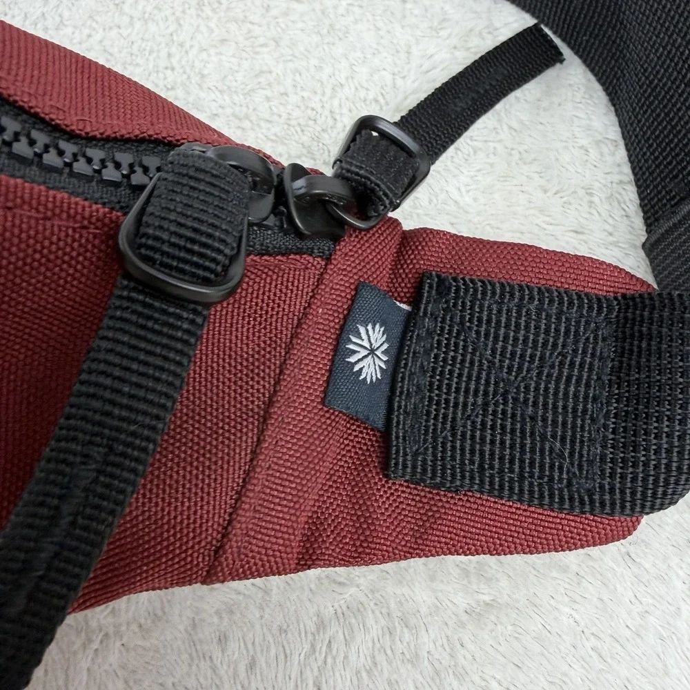 HNÚKUR Bum Bag Icewear Iceland Dark Red Fanny Pack- EUC‎